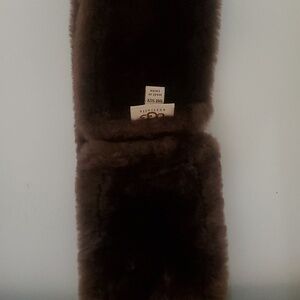 UGG warm head band. Brown in color, one size
